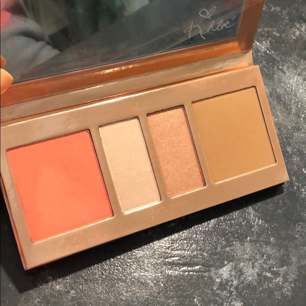 Koko Kollection Kylie Comsetics face palette